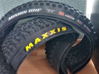 Комплект покрышек Maxxis Minion DHF 3C MaxxTerra EXO TR / Rekon+ EXO TR 27,5×2,8 (новый)
