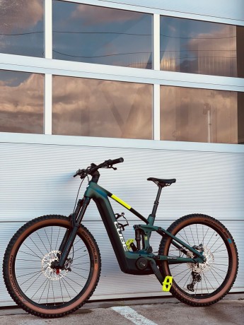 e-bike-cube-stereo-hybrid-carbon-bosch-750-29er-s-2023-2024-big-1