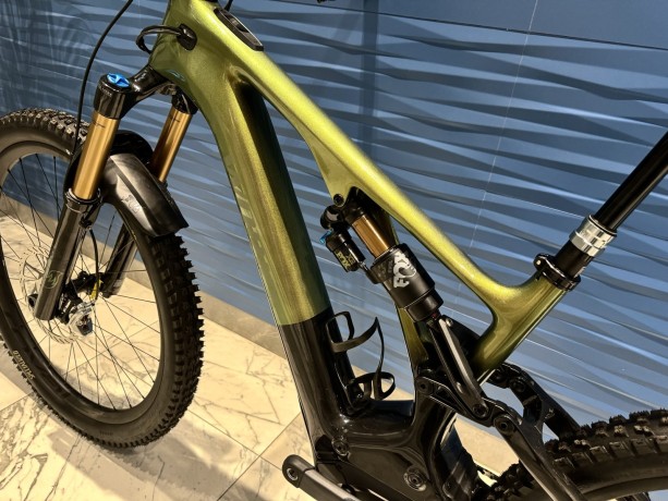 e-bike-specialized-s-works-turbo-levo-t-type-carbon-29er-s4-2024-novyi-big-3